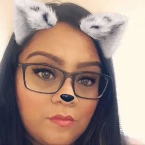 Meet your Posher, Elena